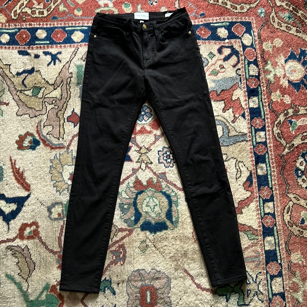 Frame Le Skinny de Jean in Film Noir